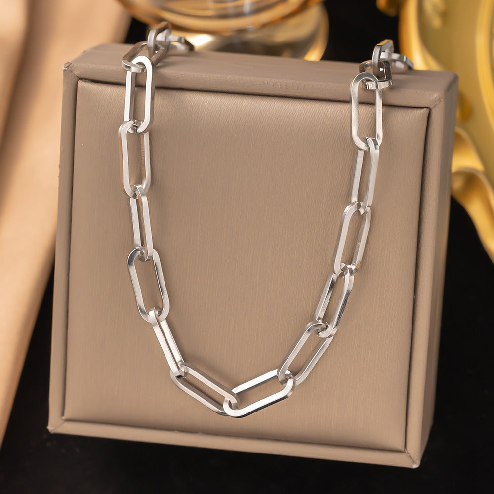 Trendy geometric coarse chain Cuban chain clavicle chain