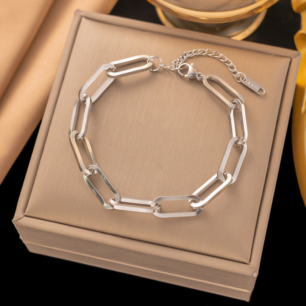 Trendy geometric coarse chain Cuban chain clavicle chain